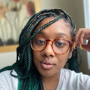 Meet your Posher, Tiara